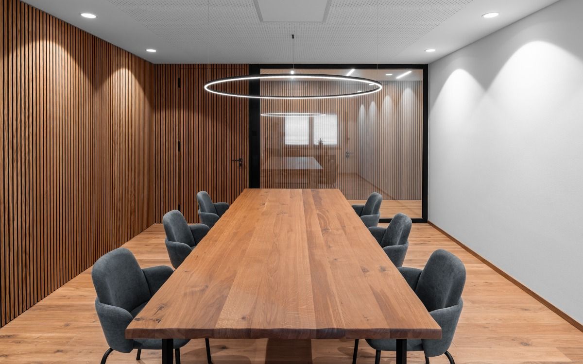 Licht fürs Büro neu gedacht – Lampenwelt Professional realisiert modernes Beleuchtungskonzept für Orexes