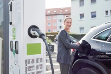 UTA Edenred bietet Public Charging mit UTA eCharge® jetzt in weiteren Ländern an
