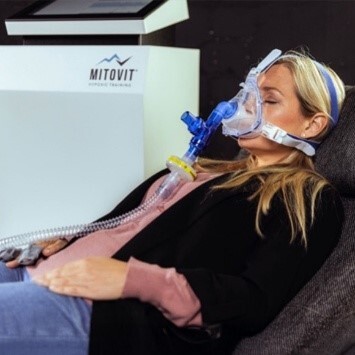 “Atmen wie im Himalaya”- Mit Intervall-Hypoxie-Hyperoxie-Therapie die Vitalitaet und Lebensqualitaet steigern
