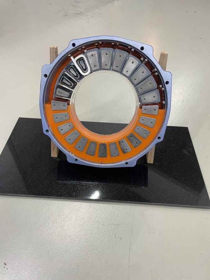 Axialflussmotoren – Lambda Resins ermöglicht die Serienreife durch Material- und Prozessinnovation