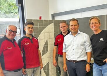 Finales EuroSkills-Training der Fliesen-Nationalmannschaft bei Ardex