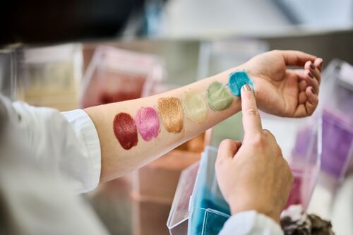 Herausforderungen in der Entwicklung von Farbkosmetik-Rezepturen