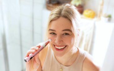 Microneedling Vorher-Nachher: SkinGlowUp zeigt, wie sich Falten gezielt zuhause behandeln lassen