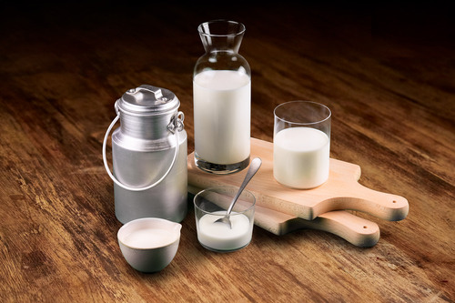 Milch und Käse im Internet