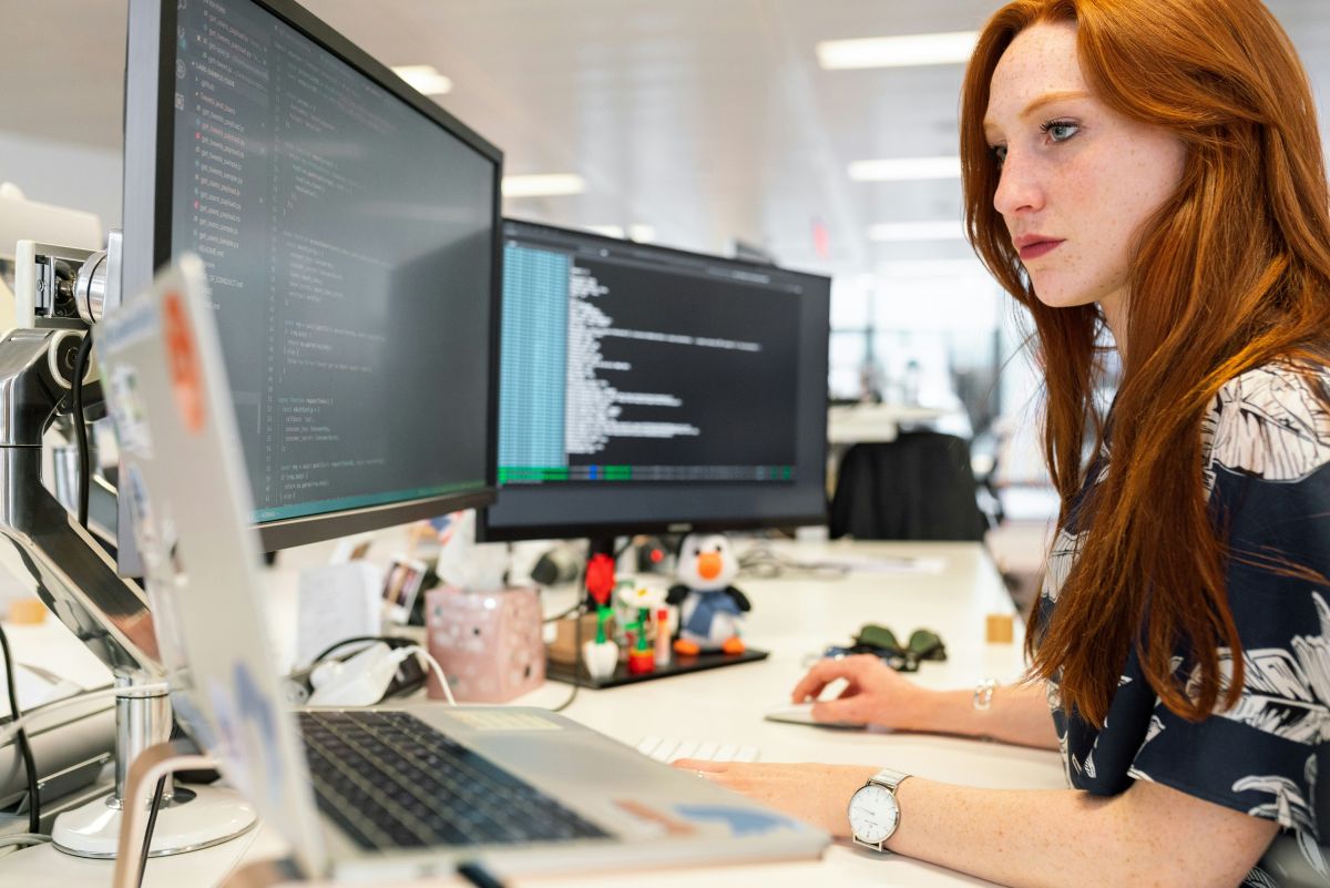 Programmieren lernen: Quereinstieg in die IT ohne Studium