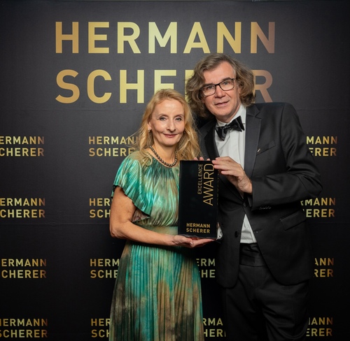 “Schluss mit Selbstverrat” – Leadership-Appell bringt Susanne Strobel den Excellence Award
