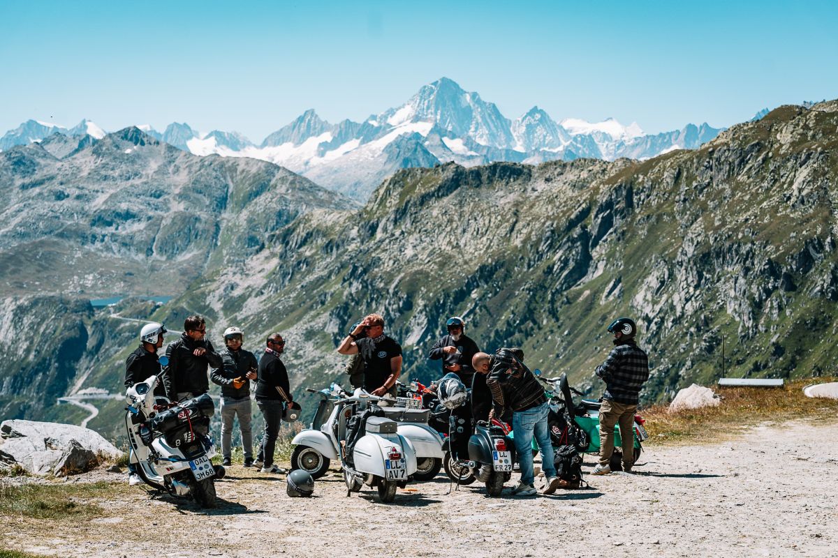 Vespa Roadtrip durch die Schweiz