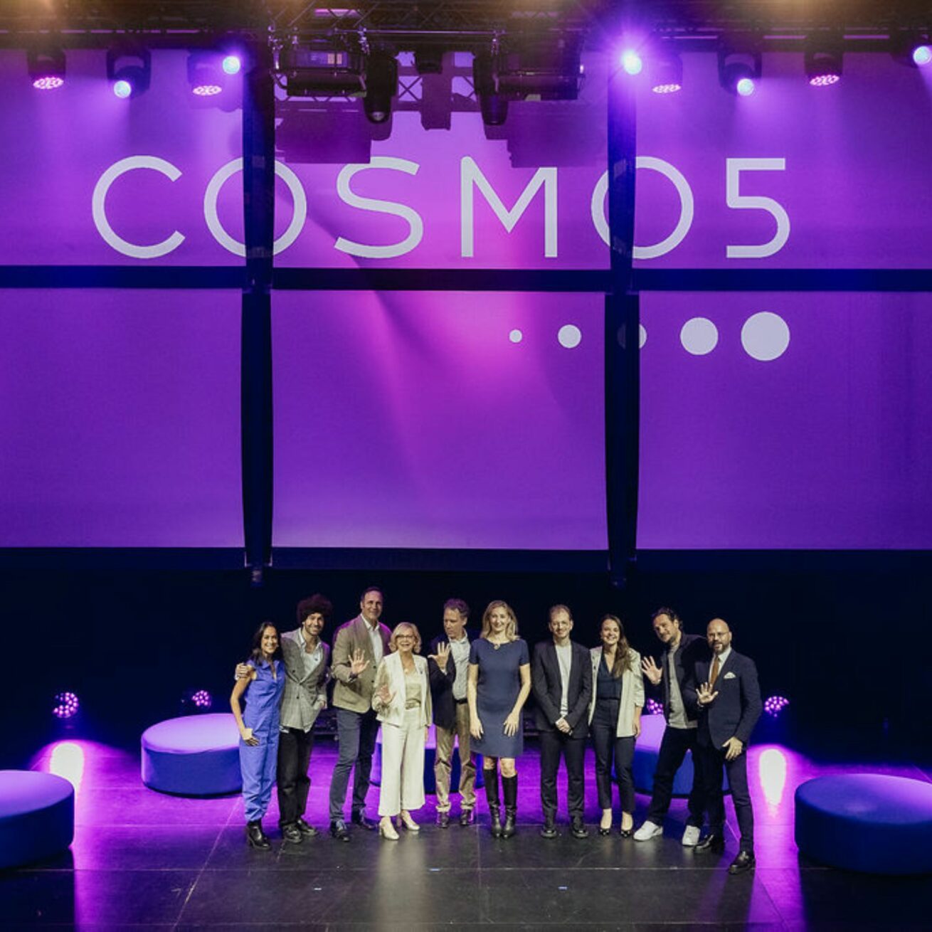 Cosmo5: Globale Marketinggruppe kommt mit Klickkonzept als AI-First-Partner in den DACH-Markt