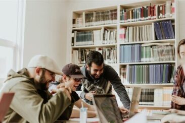 Ivan Radosevic: Effektive Kommunikationsstrategien für verteilte Teams