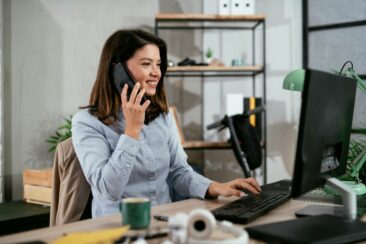 Vom Büro in die Kanzlei: So gelingt der Quereinstieg als Rechtsanwalts- und Notariatsassistent/-in