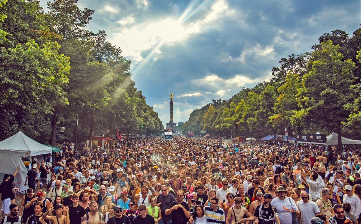 Weltfrieden durch Techno – Rave The Planet wird Regionalheld auf der deGUT 2025