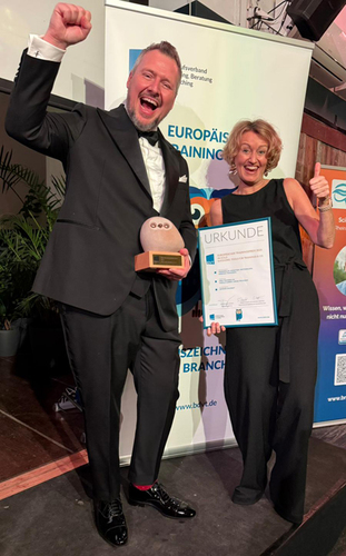 BDVT zeichnet trainerklub.com mit dem Europäischen Trainingspreis in Gold aus