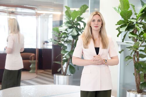 Bühler und Squirro schließen Partnerschaft, um die KI-Transformation in der Fertigung voranzutreiben