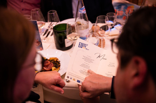 DIE WURSTWAREN DER „EU QUALITY CREW“ ALS EHRENGÄSTE IN MÜNCHEN