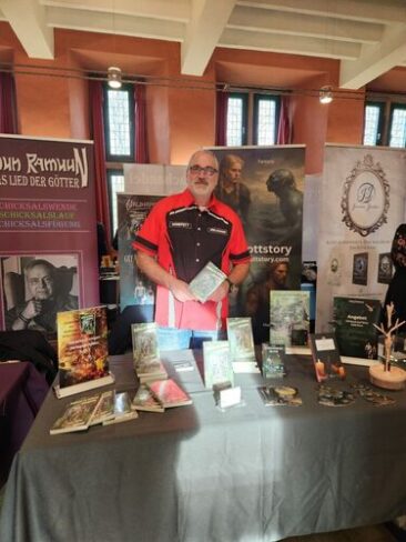 Großes Interesse an Krämer-Roman „Gefährten der Hoffnung – Eriks Suche“