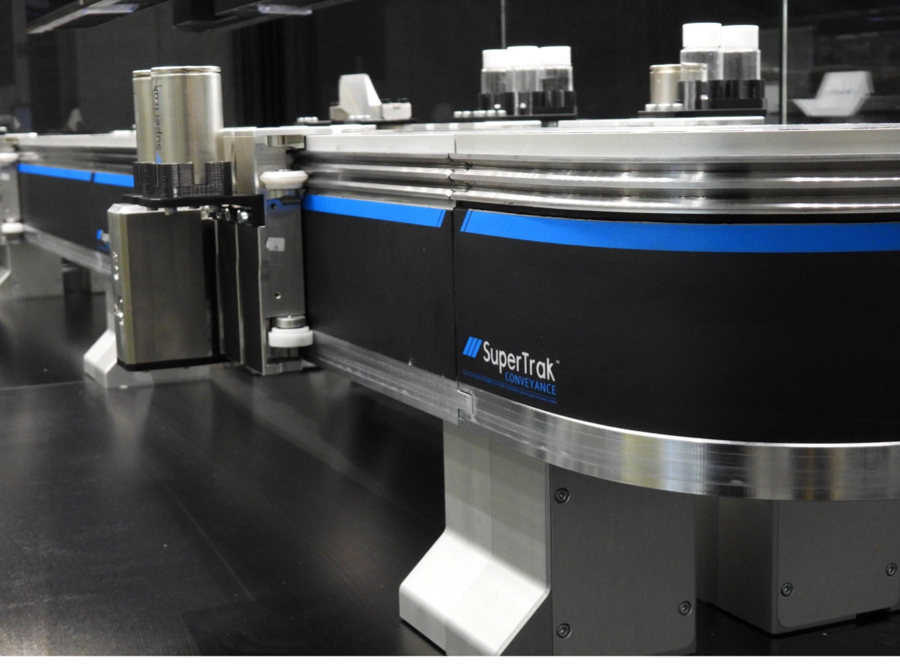 Herausforderung Variabilität? SuperTrak CONVEYANCE(TM) macht flexible Produktionslinien zur Realität