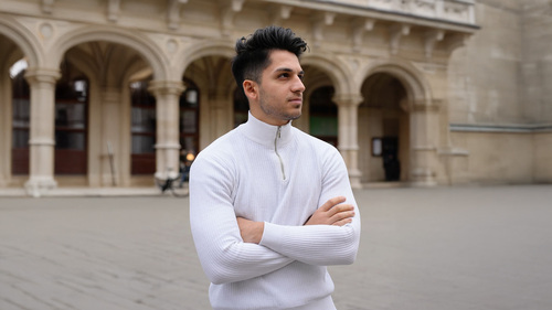 Leon Baroomand: Remote Masterclass für finanzielle Freiheit