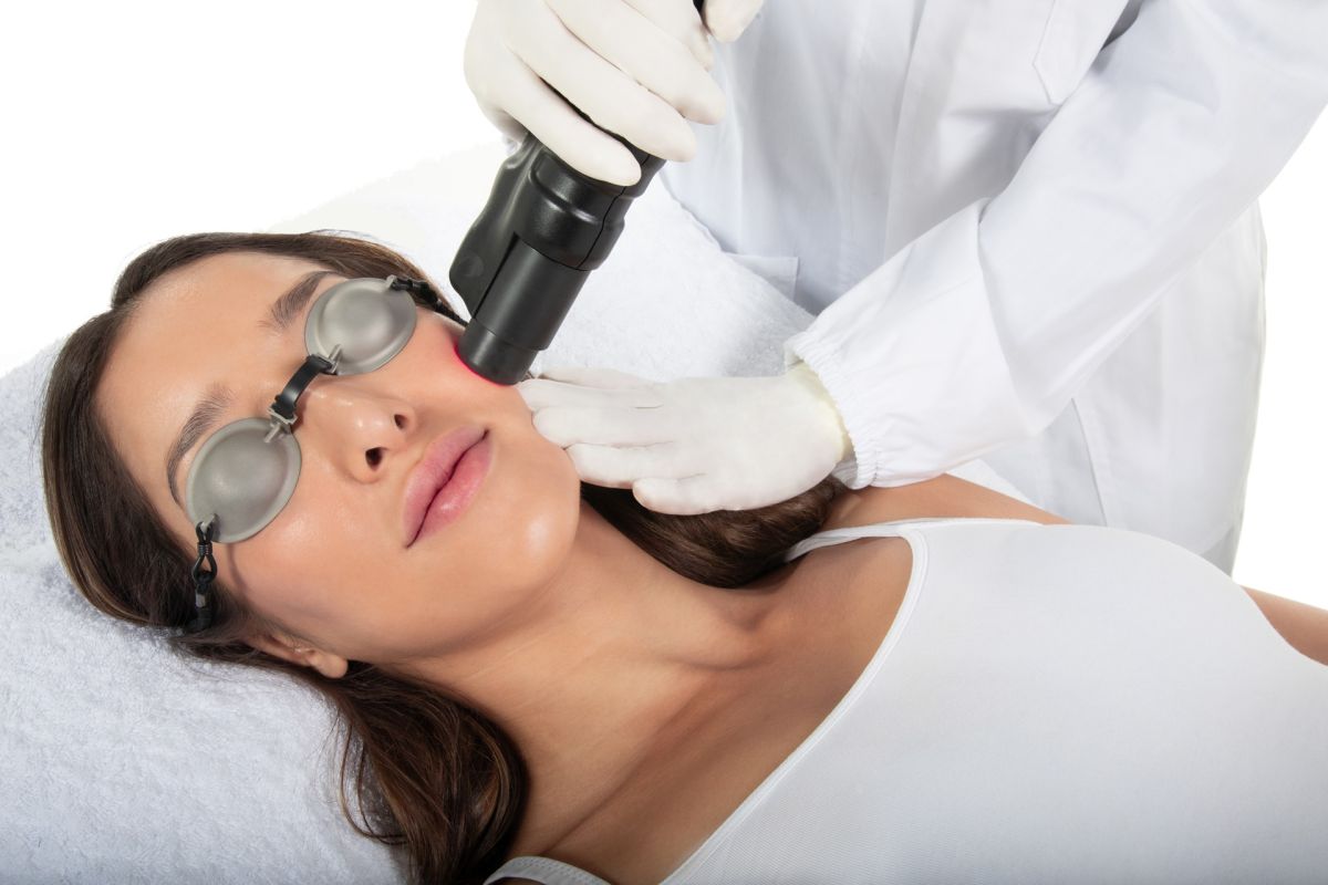 Red Touch Pro Laser: Die sanfte Revolution für glatte, verjüngte Haut