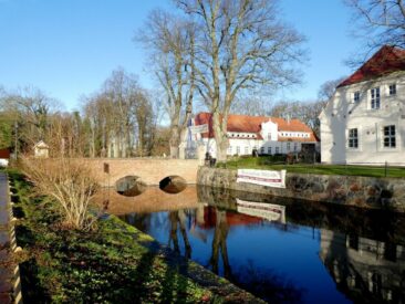Wasserschloss Mellenthin: Festliche Höhepunkte im Dezember 2025