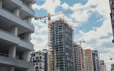 Nachhaltiges Bauen in Leipzig – Sven Schwarzat über neue Standards im Wohnungsbau