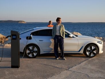 Spark Reply und Concept Reply fördern gemeinsam mit BMW CO2-optimiertes Laden