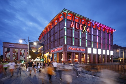 ALEXA 2025: Bestbewertet in der Hauptstadt, vollvermietet und Zuwachs bei Umsatz und Frequenz