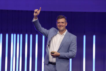 „Die Weiterentwicklung und der Einsatz Künstlicher Intelligenz wird 2026 die Agenda des UCC-Markts bestimmen“