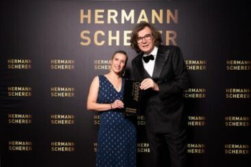 Elisa de Schultz erhält Excellence Award
