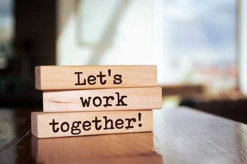 Gemeinsam stark im Arbeitsalltag: yayworks unterstützt Teams dabei, Kommunikation und Zusammenarbeit nachhaltig zu verbessern    Gemeinsam stark