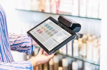 Kassensysteme im Fokus: REA Card zeigt, worauf es bei modernen Kassensystemen ankommt