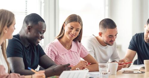 Neuer Studienstart an der DHfPG: Master-Studium ab sofort jederzeit möglich