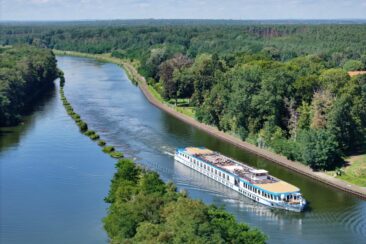 Premiere: Flusskreuzfahrt kombiniert Berlin mit City-Trip Kopenhagen