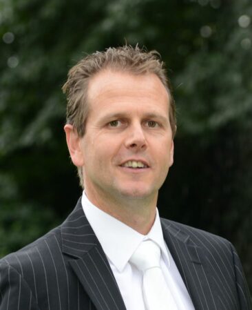 Wie sich Angreifer heimlich in Ihr WhatsApp hacken!