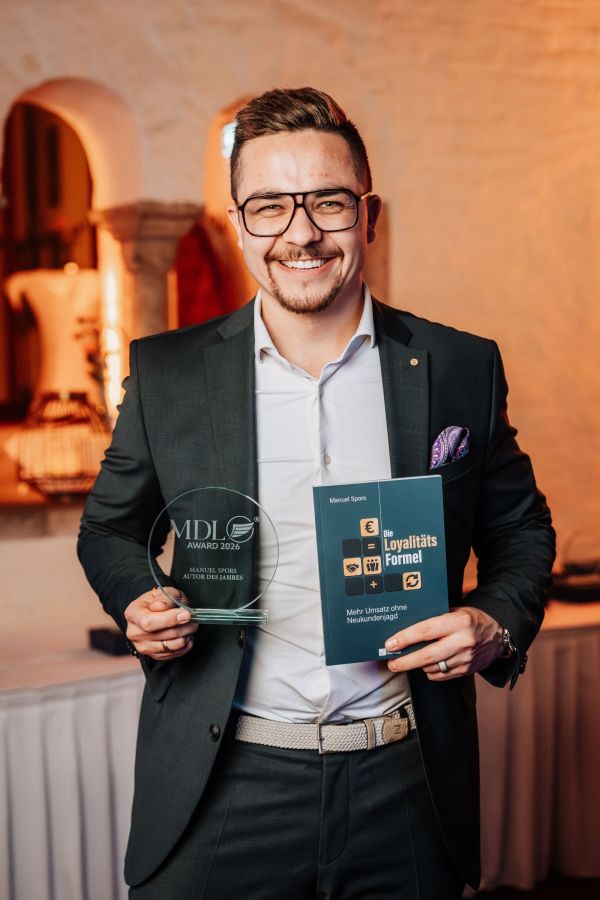 Autor des Jahres 2026 – Manuel Spors mit seinem Buch „Die Loyalitätsformel“