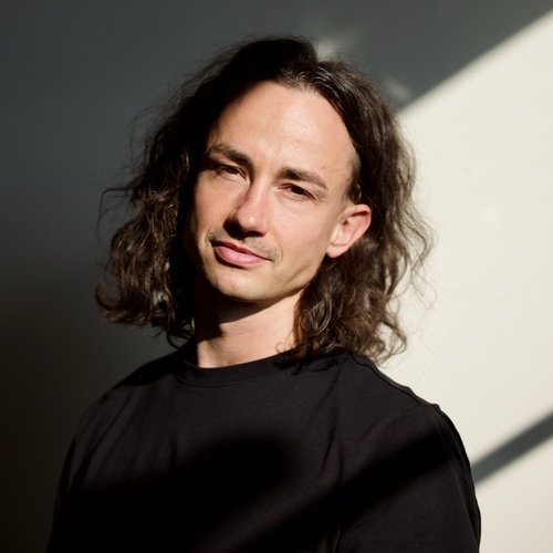 Kris Huwald erweitert Pressebereich & kündigt Retreat 2026 an