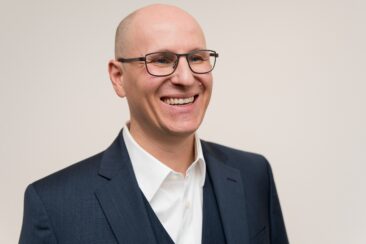 Unternehmen auf Autopilot: Wie Sie Ihr Business effizient automatisieren