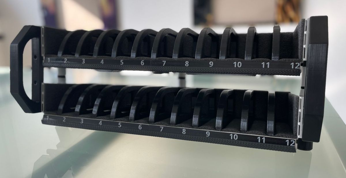 Smartphone-Ablagesystem von 19 Zoll-Tec bringt mehr Ordnung und Sicherheit in jedes Klassenzimmer