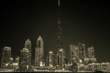 Wenn während des Webinars die Drohnen fliegen: Wie der Krieg im Iran den Dubai-Immobilienmarkt trifft