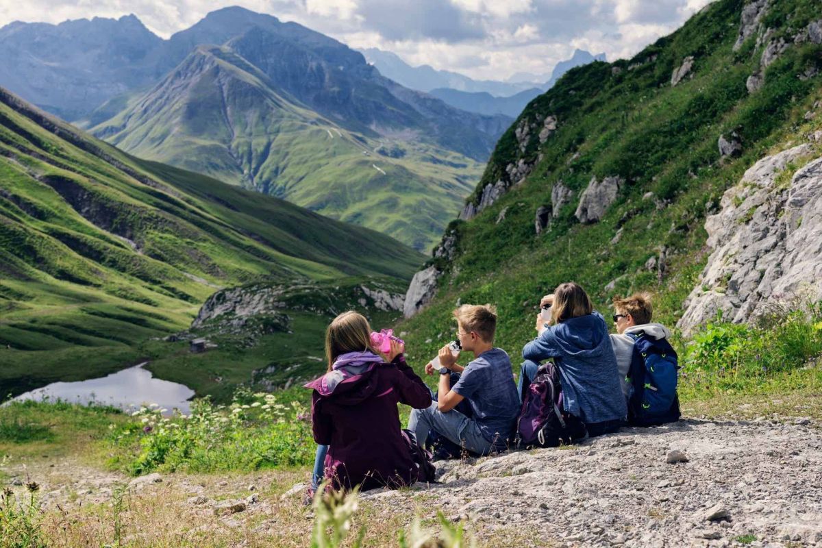 Dort wo die Berge flüstern. Die Lech Valley Lodge am Arlberg schafft Raum für echte gemeinsame Zeit!