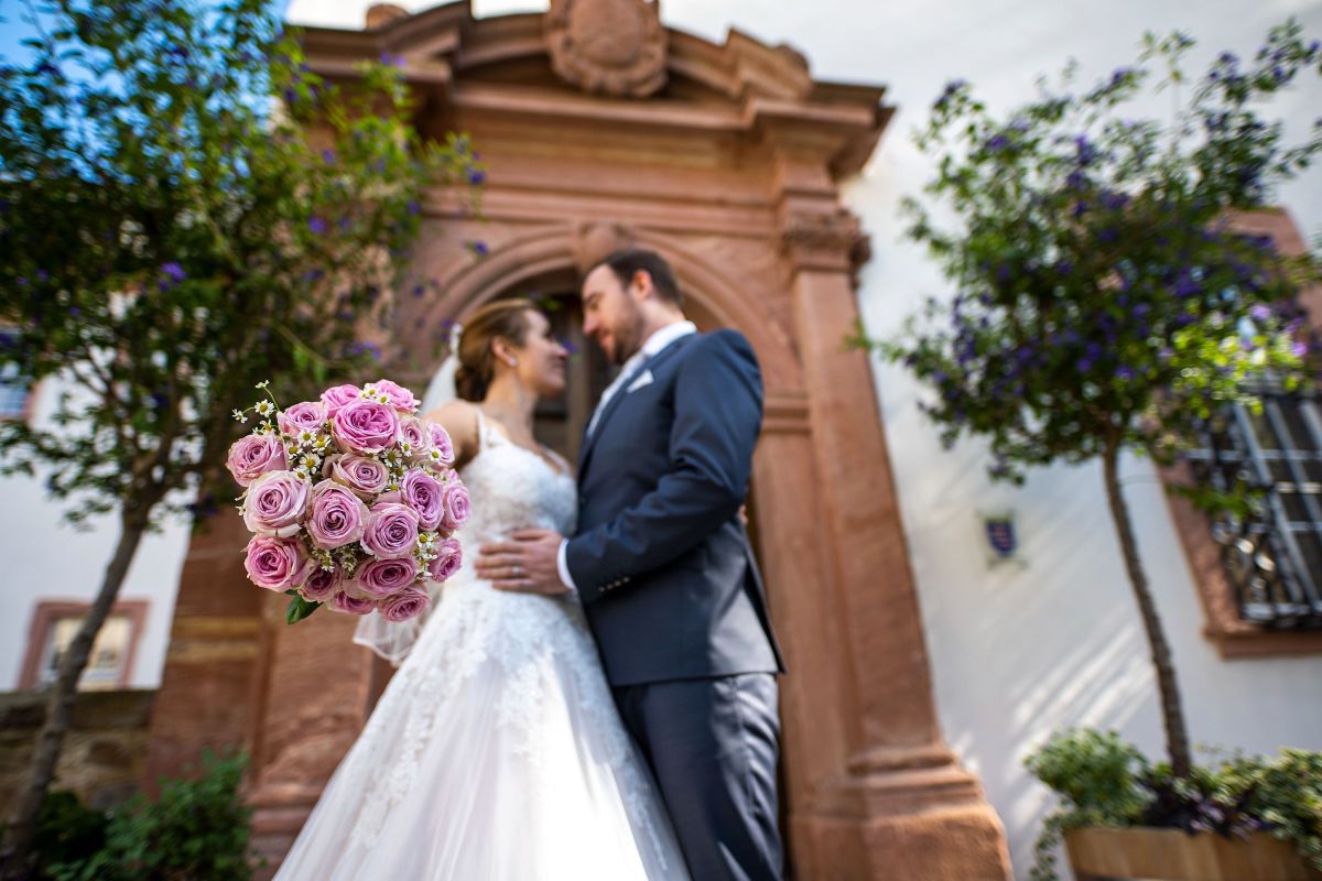 Eure Liebe. Gottes Segen: „Einfach heiraten“ in Kloster Eberbach