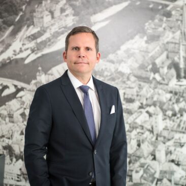 Geschäftsführer Dipl.-Kfm. Frank Esslinger übernimmt Lehrtätigkeit an der IU Internationalen Hochschule
