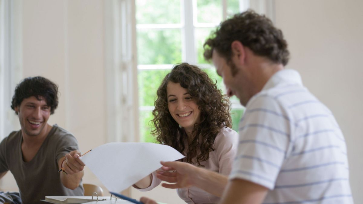 Mit Erzieherausbildung in die Soziale Arbeit: Berufsbegleitendes Bachelorstudium bietet neue Karriereoptionen
