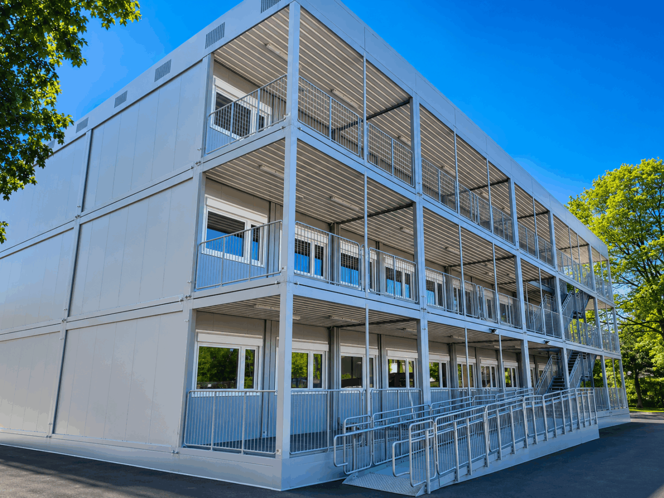 KB Container GmbH realisiert erstes größeres Auslandsprojekt in der Schweiz