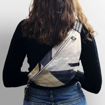 Vom Werbebanner zum Mode-Accessoire: Comspot frischt die Upcycling-Taschenkollektion auf