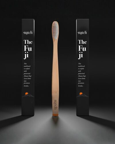 Zähneputzen neu gedacht:  Natch präsentiert „The Fuji“ – Die Lavastein-Zahnbürste