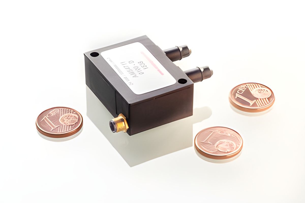 AMS 4711: Einbaufertiger Miniatur-Drucktransmitter für Maschinenbau, Anlagenbau und HVAC
