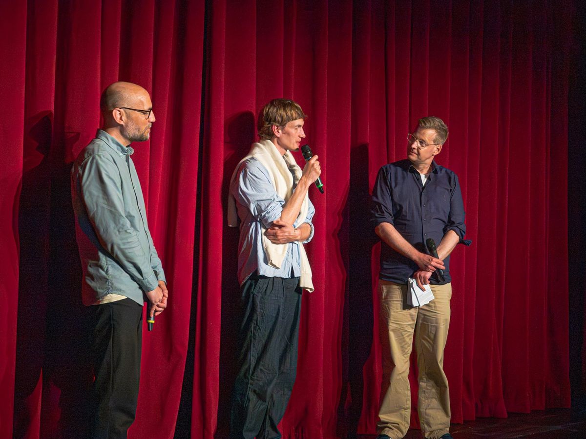 „Der Heimatlose kehrt heim“: Begeisterte Inselpremiere im Kurtheater