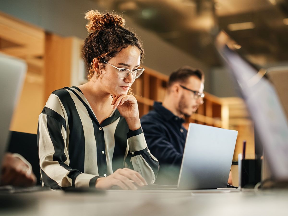 IT-Umschulungen bei GFN: Mehr Berufspraxis und gezielte Unterstützung auf dem Weg in den Job