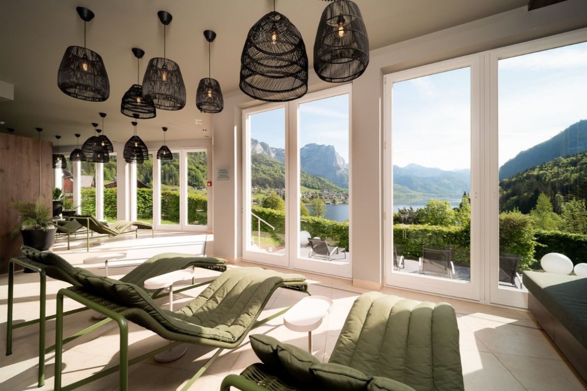 Siqual Design: STAN Beistelltische im neuen Ruhebereich des MONDI Resort Grundlsee