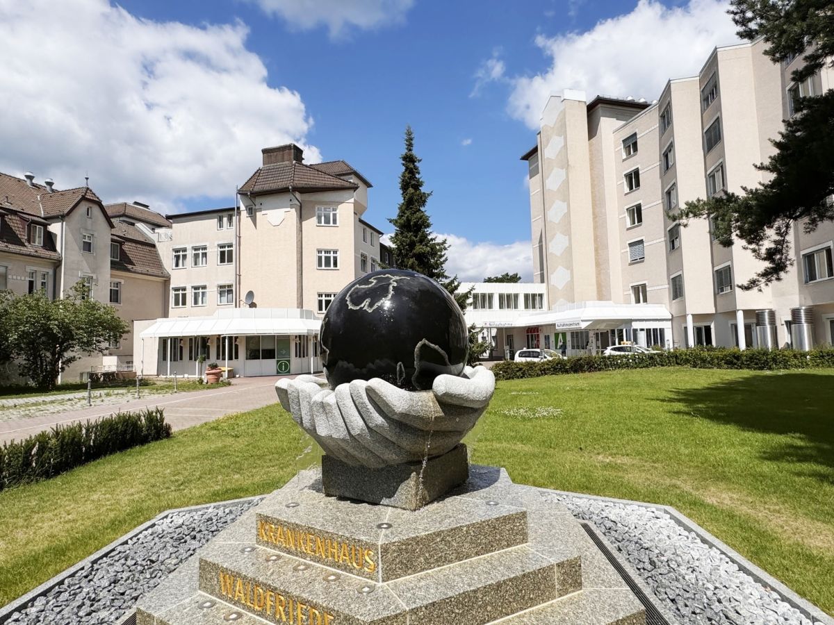 150 Jahre Adventisten in Deutschland: Krankenhaus Waldfriede, Berlin